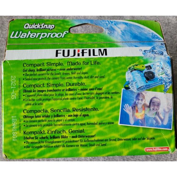 NEW Fujifilm Quick Snap Waterproof Camera 27 Exp 35mm 800 Film - Picture 3 of 4